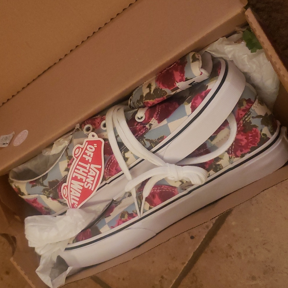 BNWT Vans Sneakers